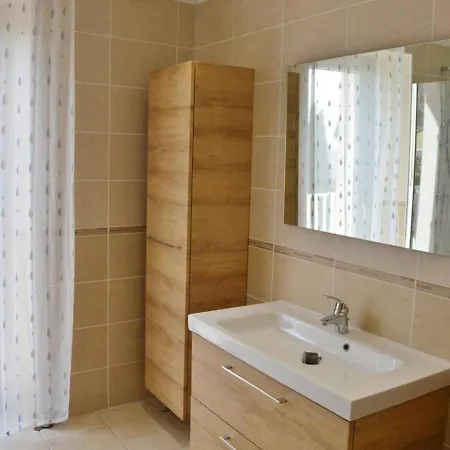 Holiday home Maison Le Lavandou, 3 Pieces, 4 Personnes - Fr-1-251-291 Le Lavandou