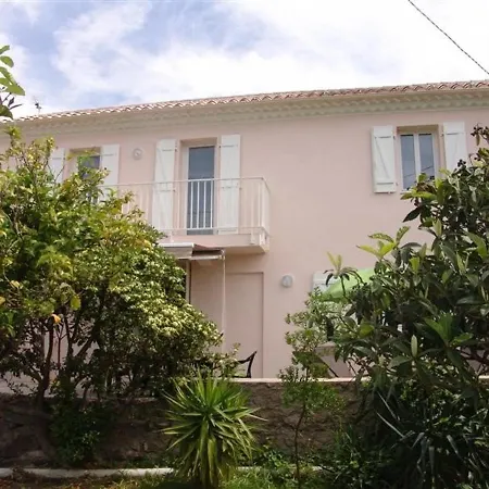 Holiday home Maison Le Lavandou, 3 Pieces, 4 Personnes - Fr-1-251-291 *